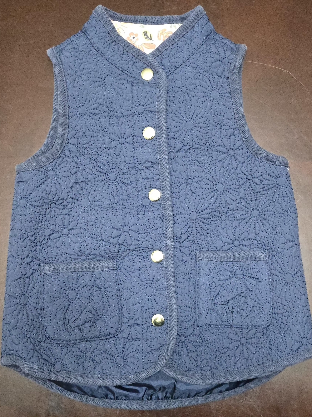 Max Studio Quilted Navy Floral Vest Size 3T